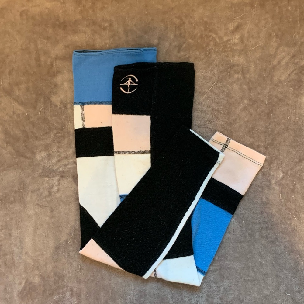 Wear Moi Girls IDRA Leg Warmers Medium/Large
